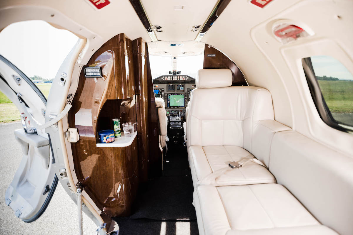 100GG Interior 2